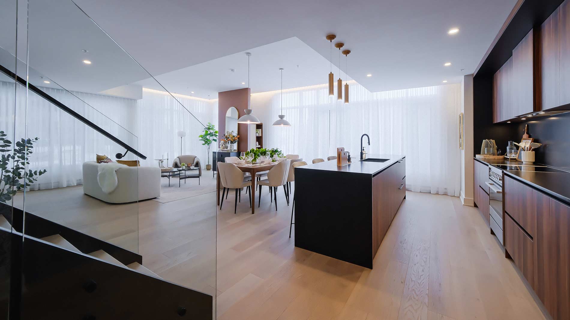 Unité 102, disponible maintenant